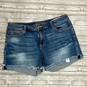 NWT Arizona Denim Shorts Size 15